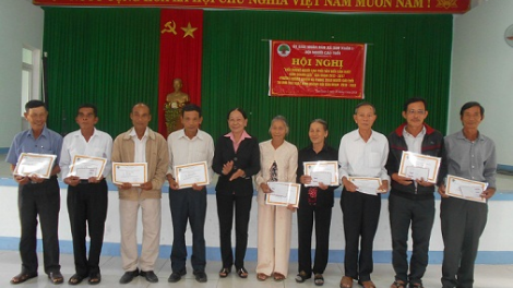 Hội manuyh t’cooh ta ha tỉnh Quảng Nam ăt bhrợ ta nih đha nâng