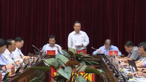 Phó Chủ tịch Quốc hội Phùng Quốc Hiển pa bhrợ lâng bh’cộ  bha lầng tỉnh Điện Biên