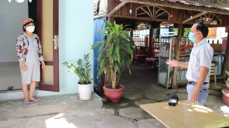 Quảng Nam: C’bhuh đương ch’mêệt lêy coh bhươl cr’noon: Lướt zập pr’loọng đong, bhươl cr’noon đoọng zâl cha groong pr’luh cr’ăy Covid-19