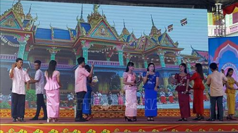 Đhanuôr Khmer bhui har hơnh déh bhiệc  bhan Sene Dolta