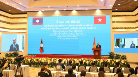 Bhiệc cher đoọng 1000 tấn cha neh đoọng ha k’tiếc k’ruung pr’zợc Lào