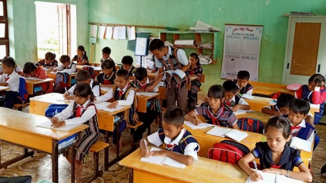 Bhriêl cơnh thầy Nhứi