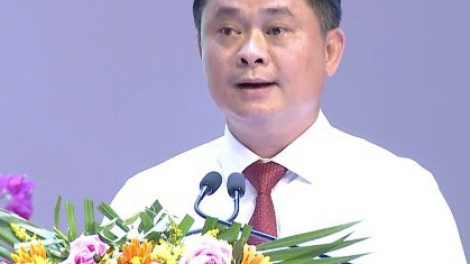 Nghệ An bhrợ têng bh’rợ haanh deh 130 t’ngay n’niên âng Chủ tịch Hồ Chí Minh