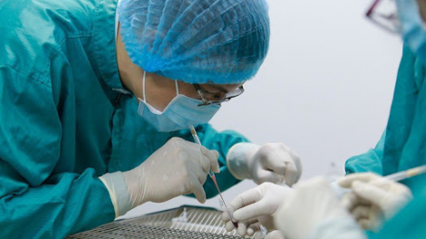 T’ngay (9/12), Hội đồng Đạo đức y sinh âng Bộ Y tế họp đọong quyết định tợơp đươi vaccine