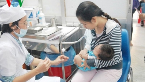 Sơn La: Chơơc lêy hâu tu dưr vaih phản vệ xang bêl tiêm chủng coh p’niên k’tứi