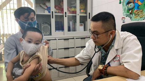 Thừa Thiên Huế: p’răng puyh pa bhlâng bhrợ râu căh liêm crêê ooy c’rơ lâng pr’ăt tr’mông âng đhanuôr