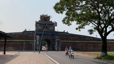Thừa Thiên Huế: Zư lêy liêm choom apêê bh’rợ tệêm ngăn căh đoọng đhanuôr, k’rong ặt bấc ma nuyh lâng gluh bấc ooy nguôi