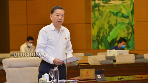Ủy ban Thường vụ Quốc hội ơơi đoọng lơi sổ hộ khẩu
