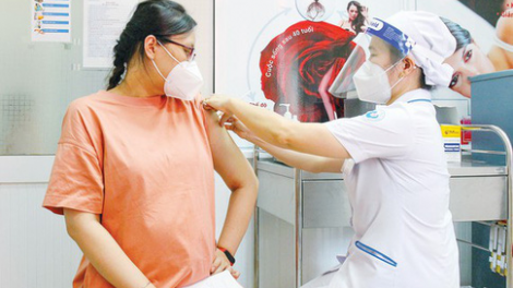 Bộ Y tế ta đang moon đơơh hân tiêm vaccine Covid-19 đoọng ha pân đil vêy a chăc k’đhap lâh 13 tuần