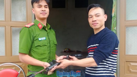 Công an chr’hoong Trà Bồng, tỉnh Quảng Ngãi: K’đươi moon đhanuôr pazao đoọng p’nanh cha rắh, pr’đươi choom pr’tóh