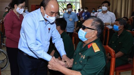 Chủ tịch k’tiếc k’ruung pa gơi thư hay tước thương binh, bệnh binh, pr’loọng đong liệt sĩ lâng ma nuyh vêy g’lếêh c’rơ lâng k’tiếc k’ruung