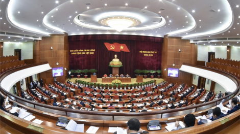 T’ngay bhrợ bhiệc coh g’luh tr’nơơp âng Hội nghị g’luh 4 Ban Chấp hành Trung ương Đảng khoá XIII