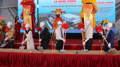 Đà Nẵng: Tợơp  bhrợ Dự án Trung tâm pa chăp lêy, bhrợ têng đăh công nghệ robot, pr’đươi păr căh vêy ma nuyh pa đhiêr