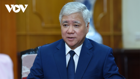 T’cooh Đỗ Văn Chiến: Xay bhrợ nhâm mâng xa nay đoàn kết- pazum c’rơ mr’cơnh cr’noọ xa nay zâl cha groong pr’luh cr’ăy