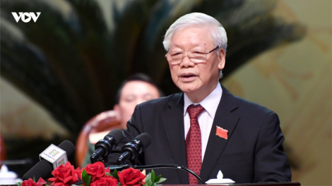 Tổng Bí thư, Chủ tịch k’tiếc k’ruung bắt hương lâng chóh n’loong đhị Hoàng Thành Thăng Long