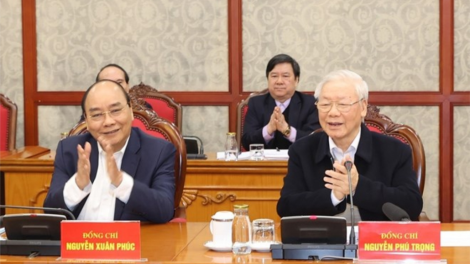 Tổng Bí thư, Chủ tịch k’tiêc k’ruung k’đhơợng xay pr’họp tr’nơơp âng Bộ Chính trị lâng Ban Bí thư
