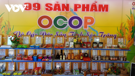 Lâh 390 c’bhuh chr’năp OCOP pa bhrợ liêm choom xang 3 c’moo xay bhrợ bh’rợ xa nay “Muy chr’val muy bh’nơơn”