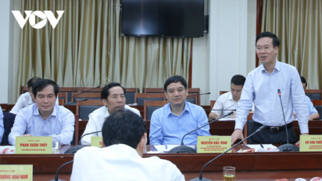Thường trực Ban Bí thư Võ Văn Thưởng: Bhrợ k’rơ bh’rợ xay truih đơơng âng Nghị quyết Đại hội Đảng g’luh 13 chô tươc pr’ăt tr’mông