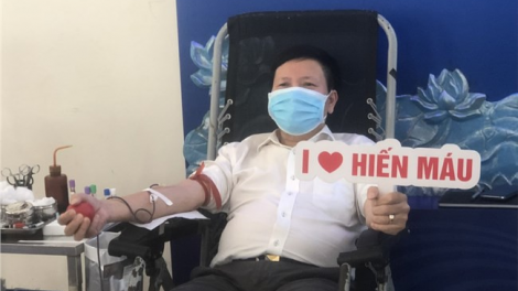 Đài p’rá Việt Nam bhrợ têng bh’rợ đoọng a’ham tình nguyện
