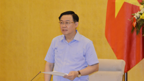 UBTVQH: Zư nhâm mâng cr’noọ xa nay nhâm mâng kinh tế bha lâng