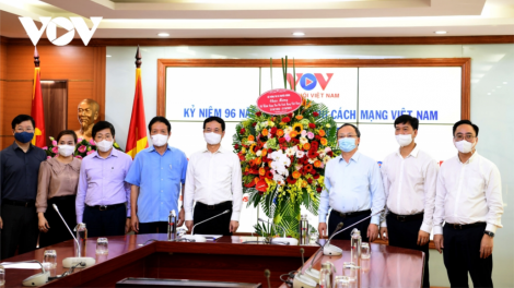 Apêê bộ, ngành chức năng hơnh deh Đài P’rá Việt Nam bêl 96 c’moo t’gay Báo chí Cách mạng Việt Nam (21/6)