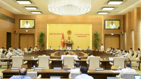 Uỷ ban TVQH mr’cơnh cr’noọ xa nay đơc đoọng 30 r’bhâu tỷ đồng ha xa nay bh’rợ bhươl cr’noon t’mêê