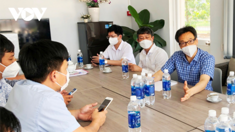 Phó Thủ tướng Vũ Đức Đam ch’mêêt lêy bh’rợ zêl, cha groong pr’luh đhị Bình Dương
