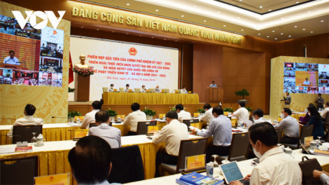 Tổng Bí thư Nguyễn Phú Trọng pấh pr’họp tr’nơợp âng Chính phủ khoá 15