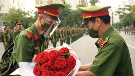 K’nặ 1 r’bhâu cha năc manuyh pa dưah đh’reh cr’ăy; cán bộ, học viên Công an nhân dân dưr lướt zooi miền Nam