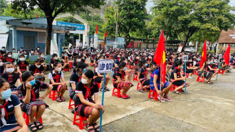 Da ding ca coong Quảng Nam bh’dzang moot c’moo hoc t’mêê