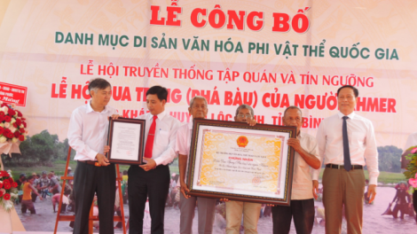 Bhiêc bhan Phá Bàu bơơn xay moon năc C’kir Văn hóa phi vật thể k’tiêc k’ruung