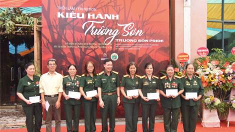 Chương trình ca nhạc " Bài ca Thanh niên Xung phong"