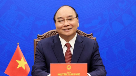 Chủ tịch k’tiêc k’ruung pa gơi thư tươc ooy thầy cô, k’conh k’căn học sinh lâng học sinh đhalum bêl c’moo học t’mêê