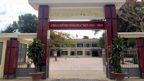 Quảng Ngãi: Mưy bhrợ khai giảng đhị mưy trường