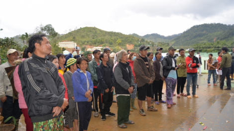 Bhrợ t’bhưah đợ pr’đhang bh’rợ bhrợ zr’ziêng truih k’noong k’tiêc