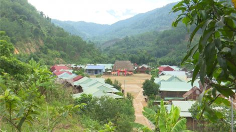 Tây Giang bhrợ pa dưr “vel bhươl t’mêê lâng 9 vêy, 5 căh”
