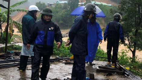 Boo tuh tươc, miền Trung ăt k’rang k’pân hr’lang hr’câh k’tiêc