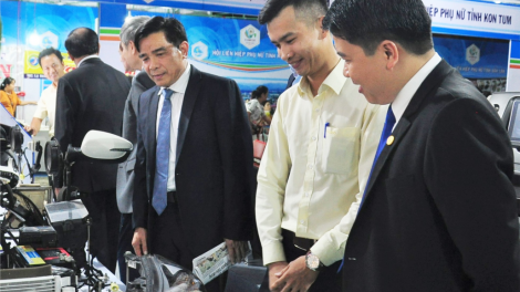 T’ngay bhiệc bhan tơợ bhrợ cha: Quảng Nam- zr’lụ k’tiêc liêm choom đoọng ha bh’rợ tơơp bhrợ cha ta béch g’lăng vêy ta bhrợ têng tợơ t’ngay 23- 25/3
