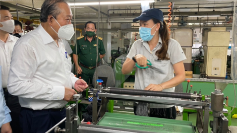 Phó Thủ tướng Trương Hoà Bình ch’mêệt lêy bh’rợ zâl cha groong pr’luh cr’ăy đhị Thành phố Hồ Chí Minh
