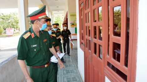 Quân khu 5 ch’mêệt lêy zr’lụ bhrợ têng bệnh viện dã chiến pa dưah Covid-19 đhị tỉnh Quảng Nam