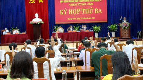 Quảng Nam đoọng k’gooh lâh 13 tỷ đồng zên học kỳ I ha học sinh