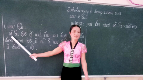 C’lâng bh’rợ đơơng p’rá acoon coh pa choom đhị trường học