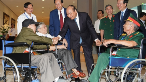 Quyết định âng Chủ tịch nước n’đăh bh’rợ đoọng pr’hêl Tết Nguyên đán ha ma nưih vêy c’rơ g’lêêh lâng cách mạng