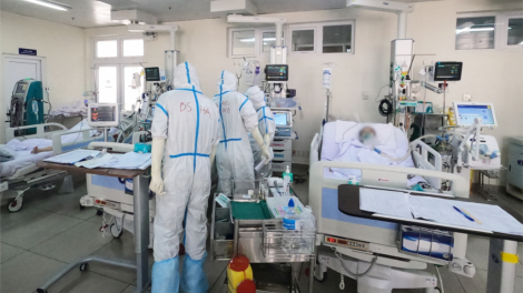 Thủ tướng Chính phủ cher đoọng Bằng khen đoọng ha 43 k’bhuh, cha nắc ma nuyh vêy bấc bh’nơơn zêl, cha groong Covid-19