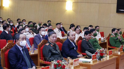 Chủ tịch nước Nguyễn Xuân Phúc pâh bhiệc bhan hơnh deh 75 c’moo Báo Công an nhân dân pa căh số tr’nơợp