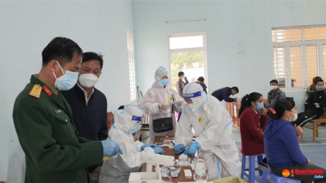 Quân y zooi A Lưới ch’mêệt lêy pr’luh cr’ăy