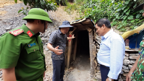 Lêy cha mêết zâp bãi vàng bhrợ têng cắh liêm crêê đhị bhươn K’tiêc k’ruung Sông Thanh Quảng Nam