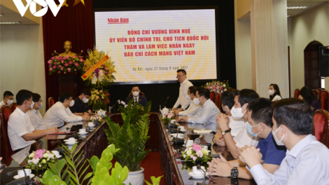 Chủ tịch Quốc hội Vương Đình Huệ: Báo chí nắc poong pa tệêt liêm chr’năp, lalua ta nih bhlầng bhlưa Quốc hội lâng đhanuôr