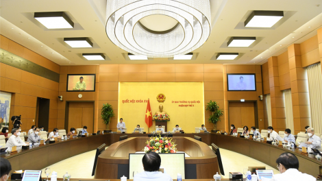 Uỷ ban TVQH: P’căh Bộ Chính trị prá xay p’too ooy xa nay chr’năp zư nhâm mâng râu têêm ngăn âng đác