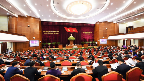 Thông cáo t’ngay bhrợ bhiệc g’luh tr’nơơp, Hội nghị Trung ương 3 khoá XIII